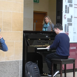 草莓视频香蕉视频
